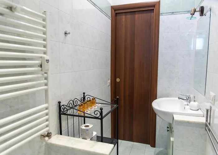 A Due Passi Dal Vaticano *